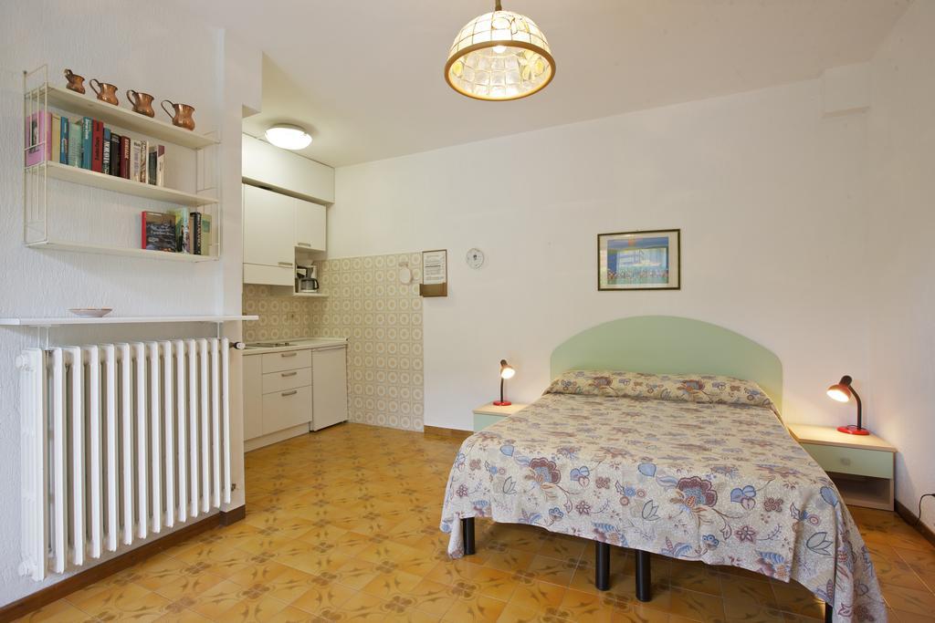 Casa Augusta Apartment Maccagno Екстериор снимка