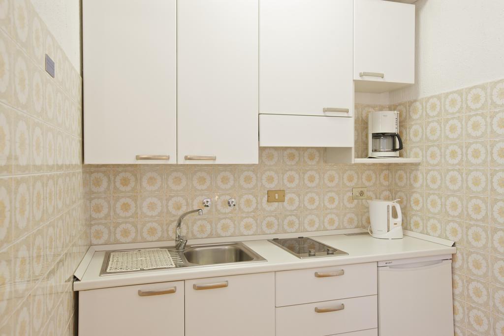 Casa Augusta Apartment Maccagno Екстериор снимка