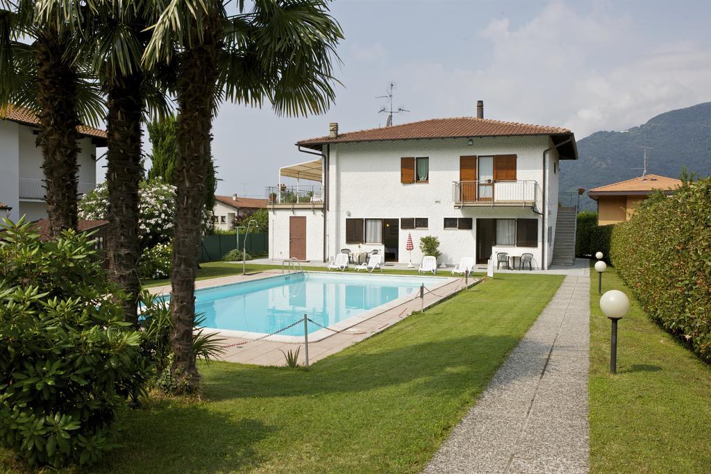 Casa Augusta Apartment Maccagno Екстериор снимка