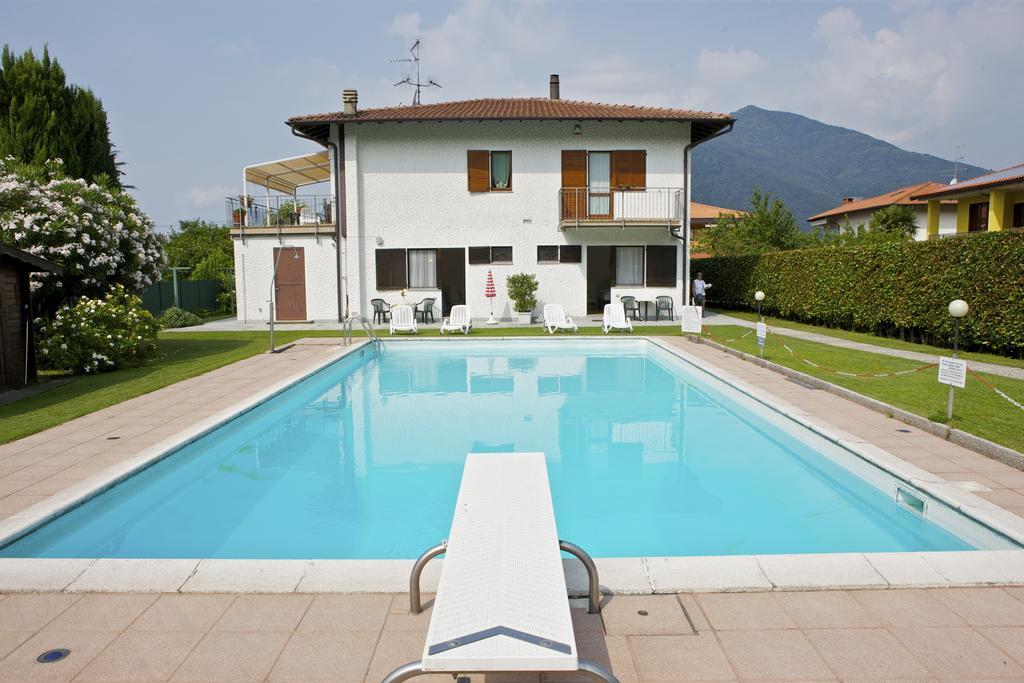 Casa Augusta Apartment Maccagno Екстериор снимка